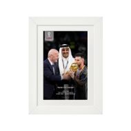 صورة تسليم الكأس لميسي 2022